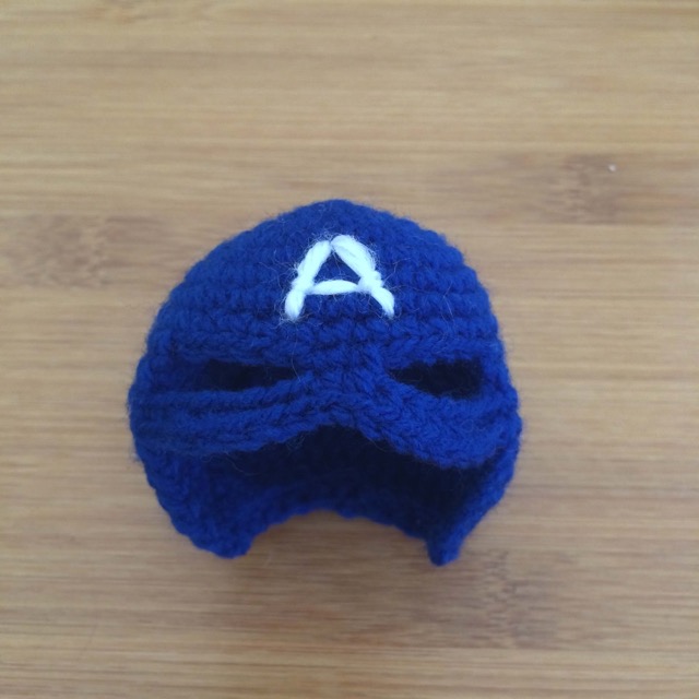 Captain America free crochet amigurumi pattern - 53stitches